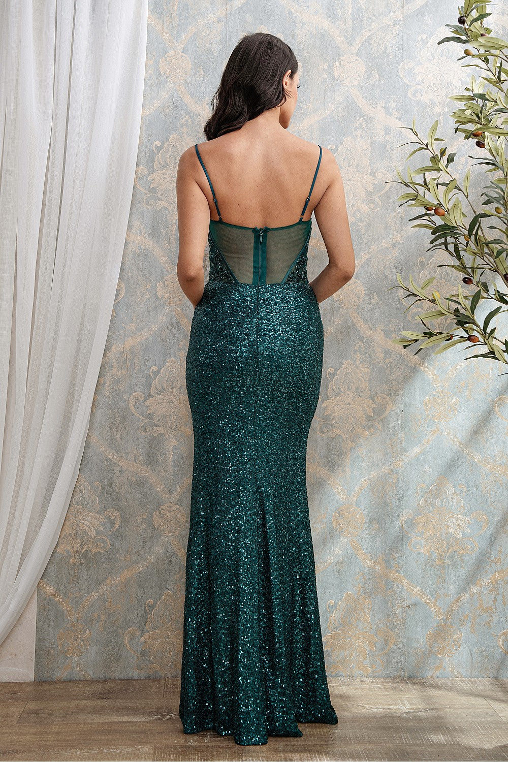 Vestido de noche Elira esmeralda con lentejuelas y bordado