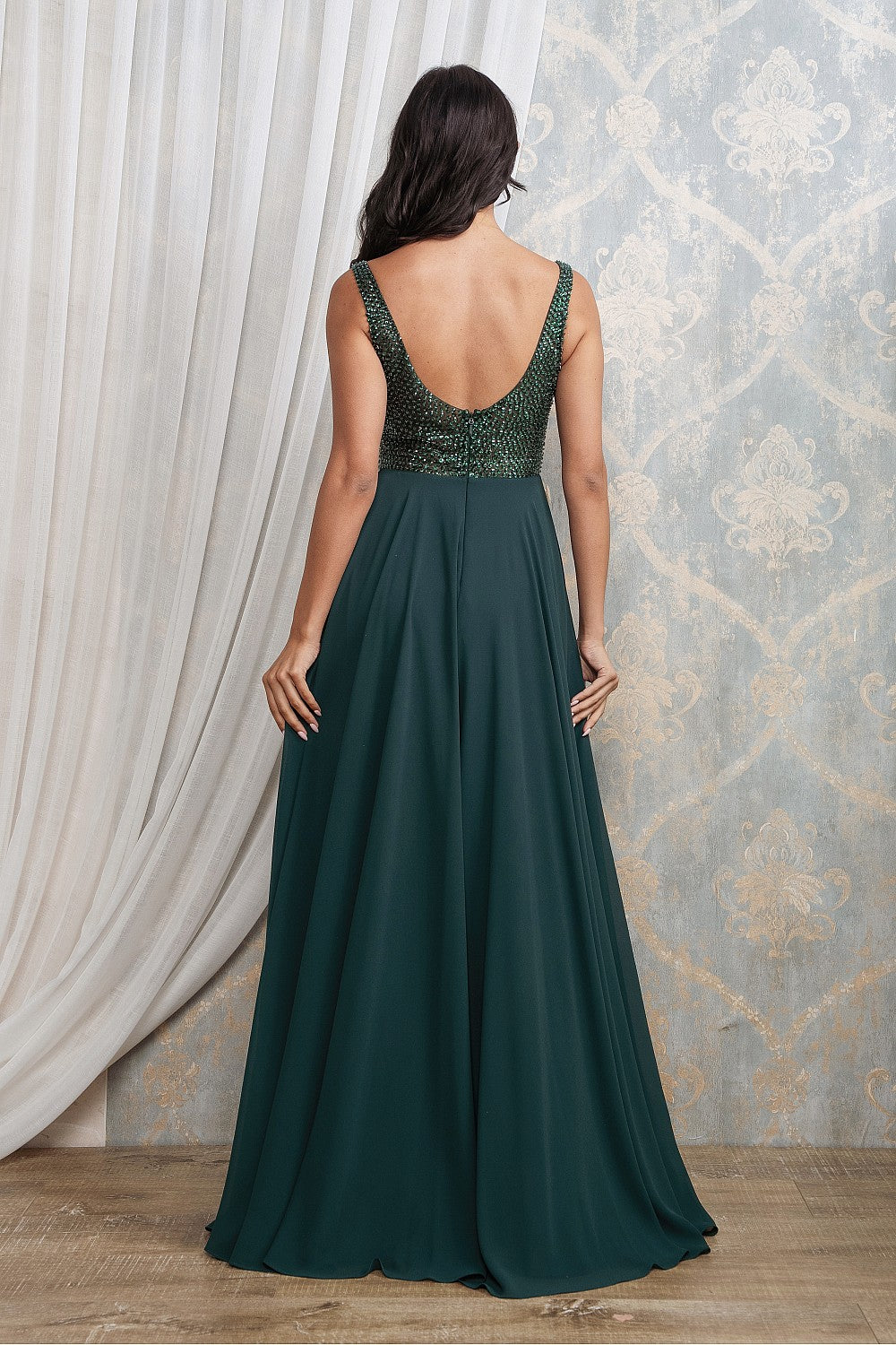 Vestido de fiesta Nayra esmeralda escote en v