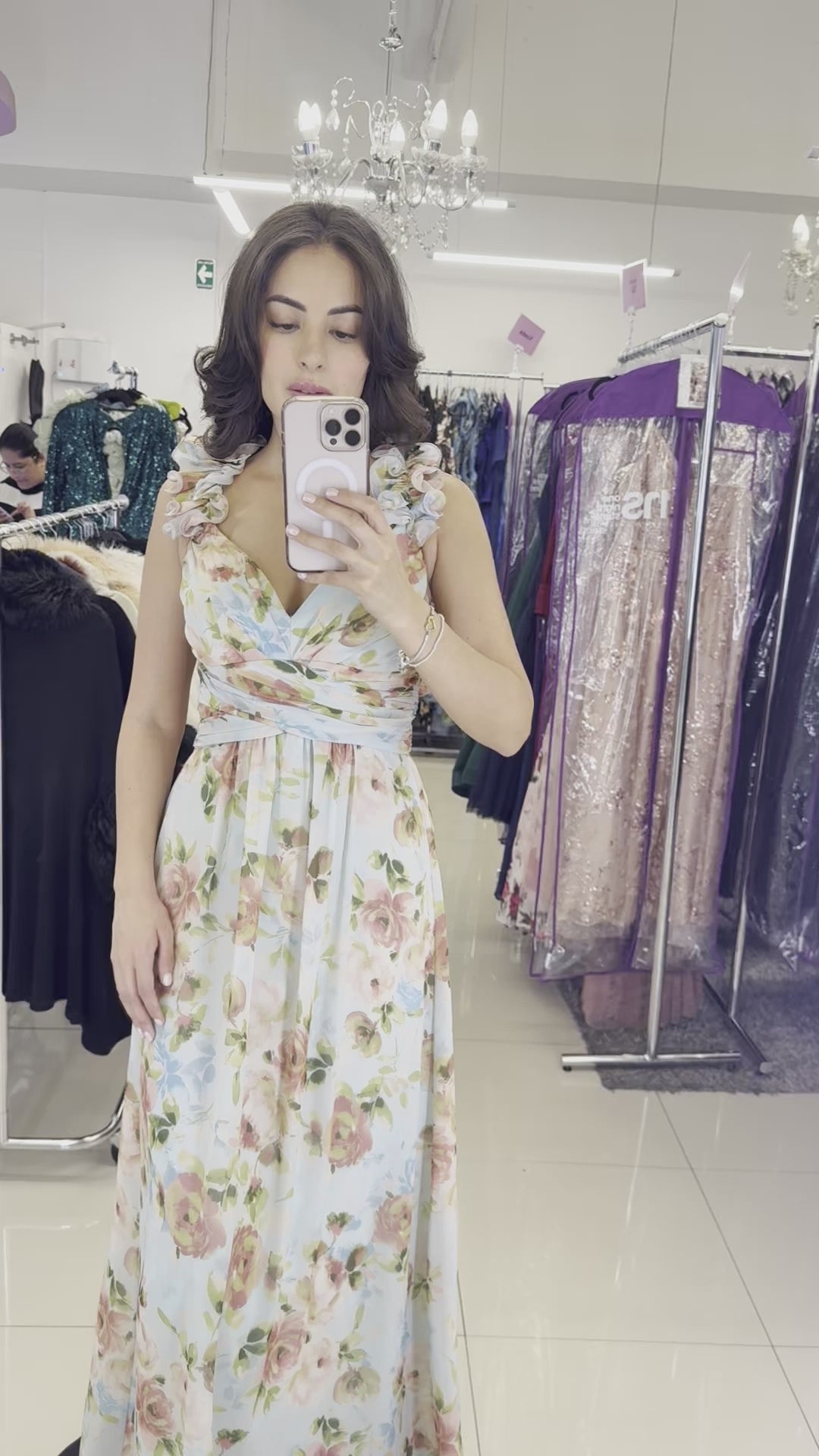 Vestido Zenni Largo verde Floral con Tirantes Rizados y Escote en V