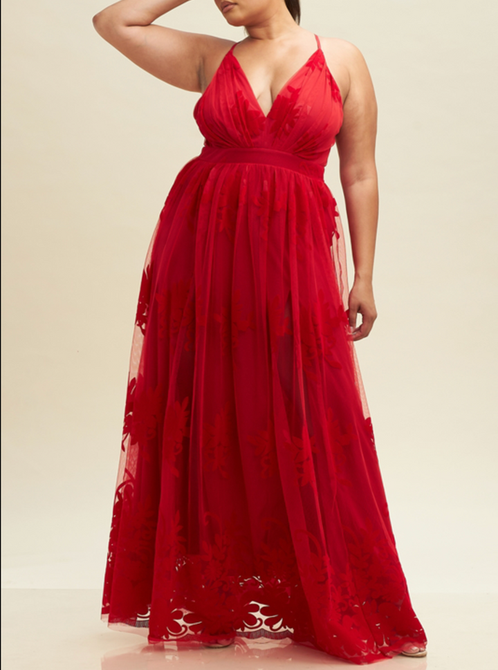 VESTIDO LORETTE ROJO CURVY LARGO TUL